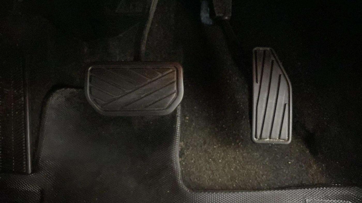 2023 Maruti Baleno ZETA 1.2 AGS, Petrol, Automatic, 45,579 km, Pedals