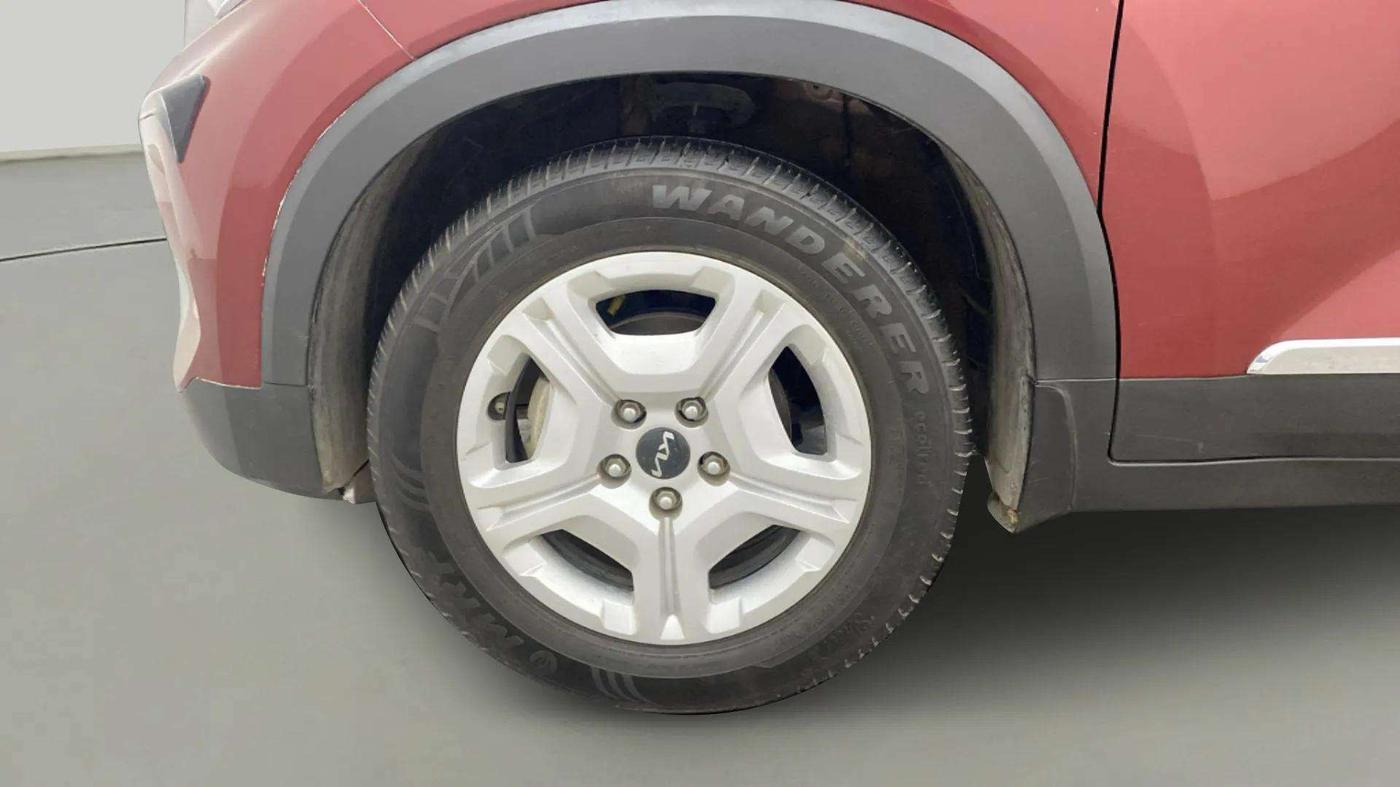2023 KIA SONET HTK 1.2 PETROL MT, Petrol, Manual, 24,926 km, Left Front Wheel