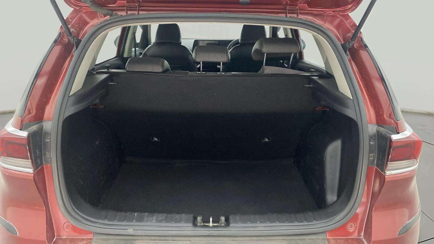 2023 KIA SONET HTK 1.2 PETROL MT, Petrol, Manual, 24,926 km, Boot Open Zoomed View
