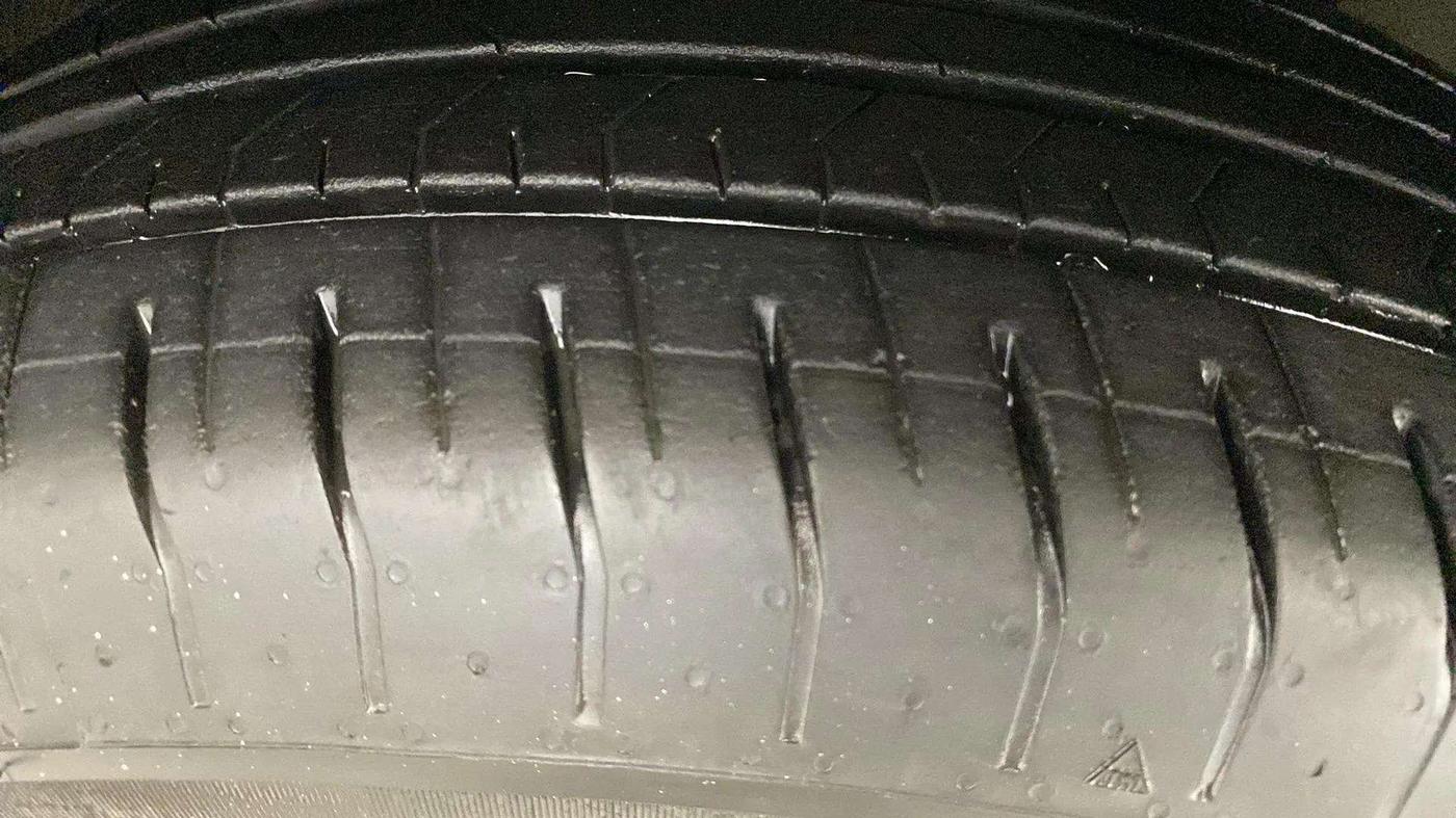 2017 Hyundai Creta SX PLUS 1.6 PETROL, Petrol, Manual, 47,224 km, Left Rear Tyre Tread