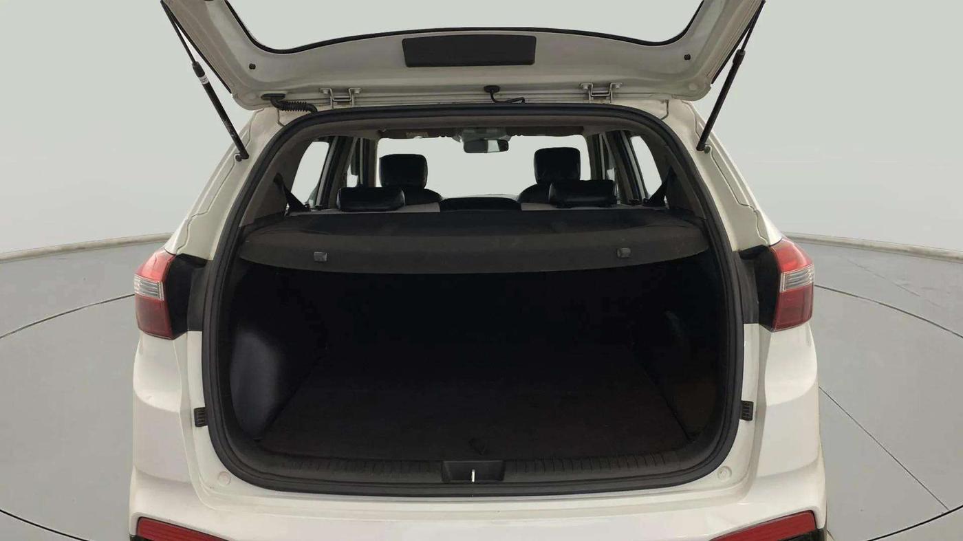 2017 Hyundai Creta SX PLUS 1.6 PETROL, Petrol, Manual, 47,224 km, Boot Inside