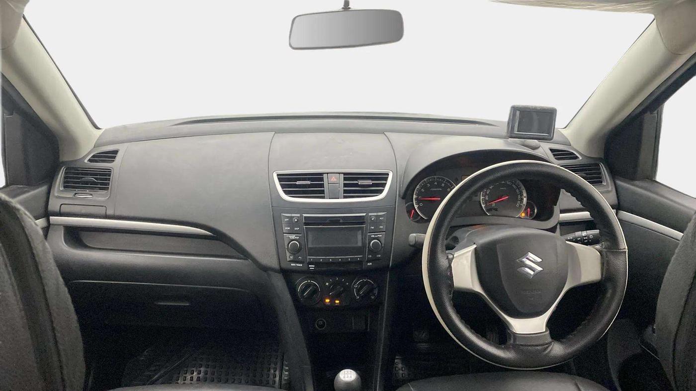 2017 Maruti Swift VXI, Petrol, Manual, 24,642 km, Dashboard