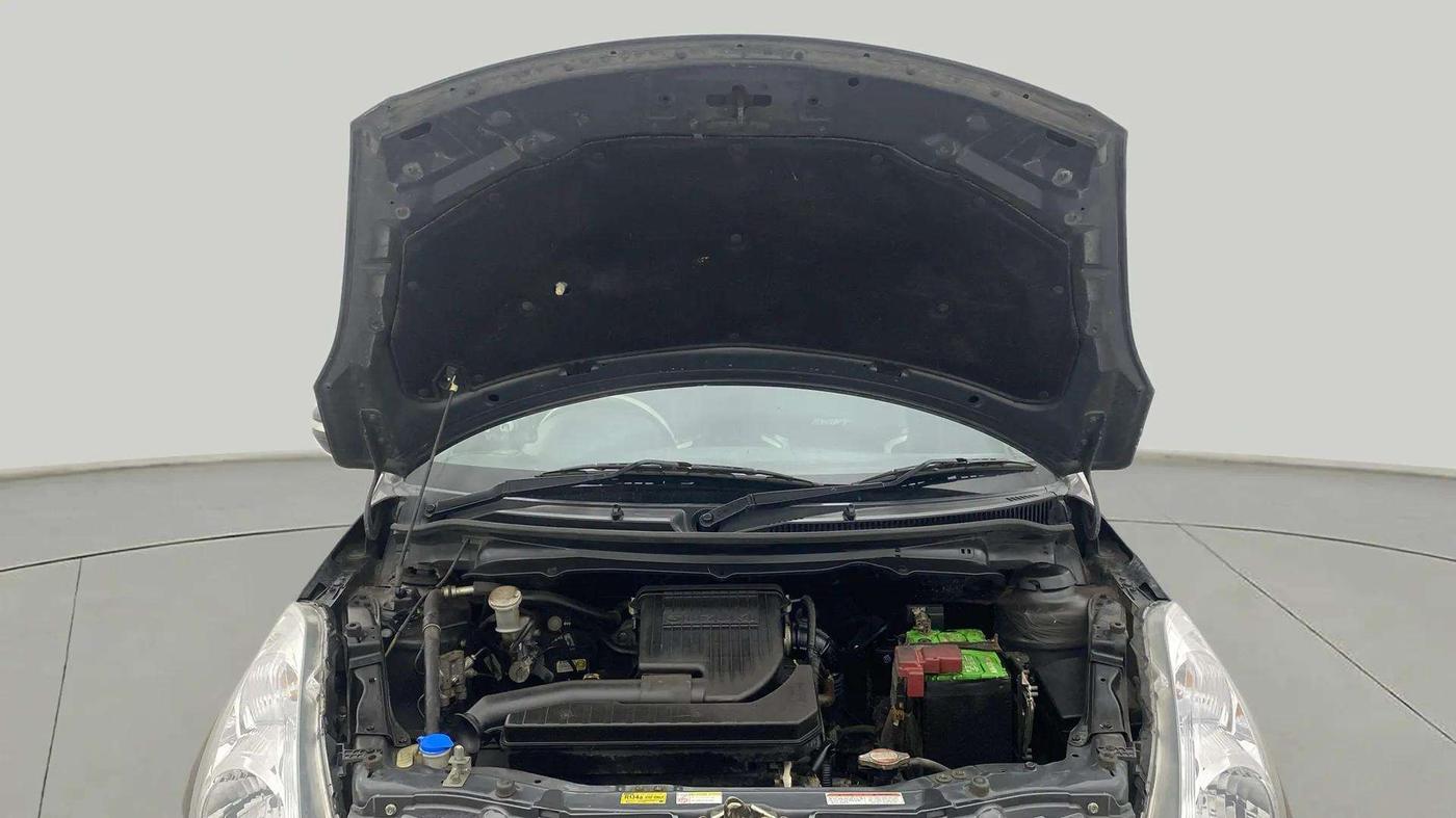 2017 Maruti Swift VXI, Petrol, Manual, 24,642 km, Open Bonet