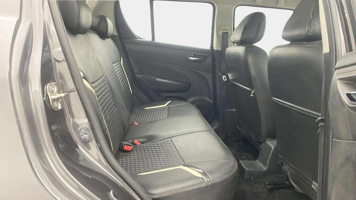 2017 Maruti Swift VXI, Petrol, Manual, 24,642 km, Right Side Rear Door Cabin