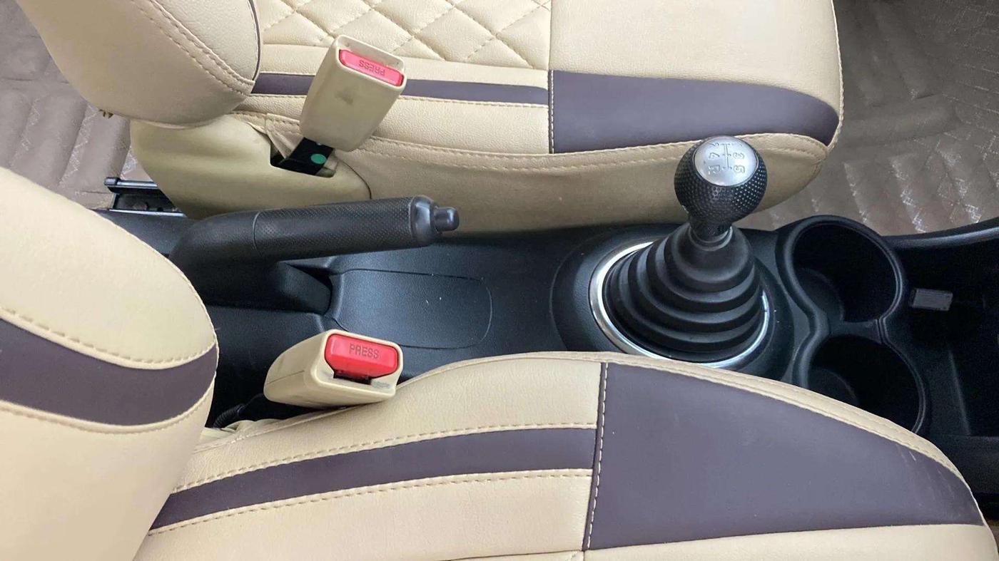 2013 Honda Amaze 1.2L I-VTEC VX, Petrol, Manual, 82,921 km, Gear Lever