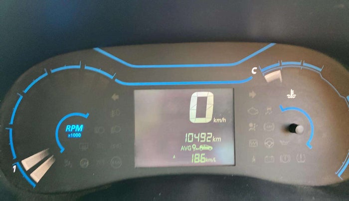 2022 Renault Kwid RXT 1.0, Petrol, Manual, 10,493 km, Odometer Image