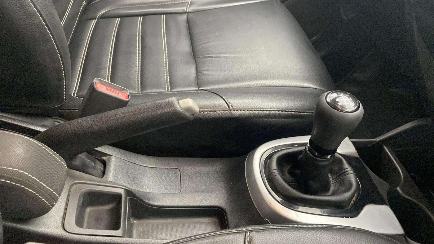 2018 Honda WR-V 1.2L I-VTEC VX MT, Petrol, Manual, 94,576 km, Gear Lever