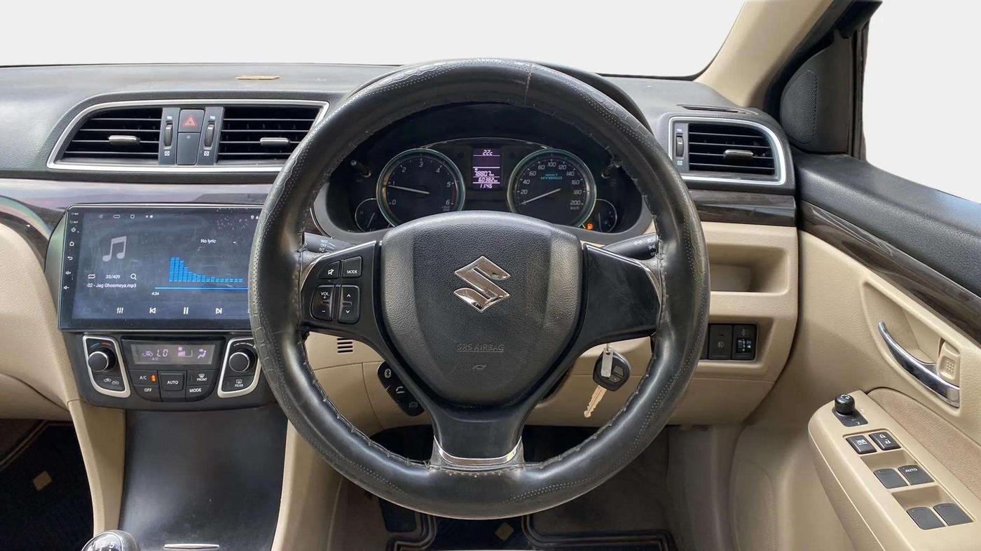 2017 Maruti Ciaz DELTA DIESEL 1.3, Diesel, Manual, 60,412 km, Steering Wheel Close Up