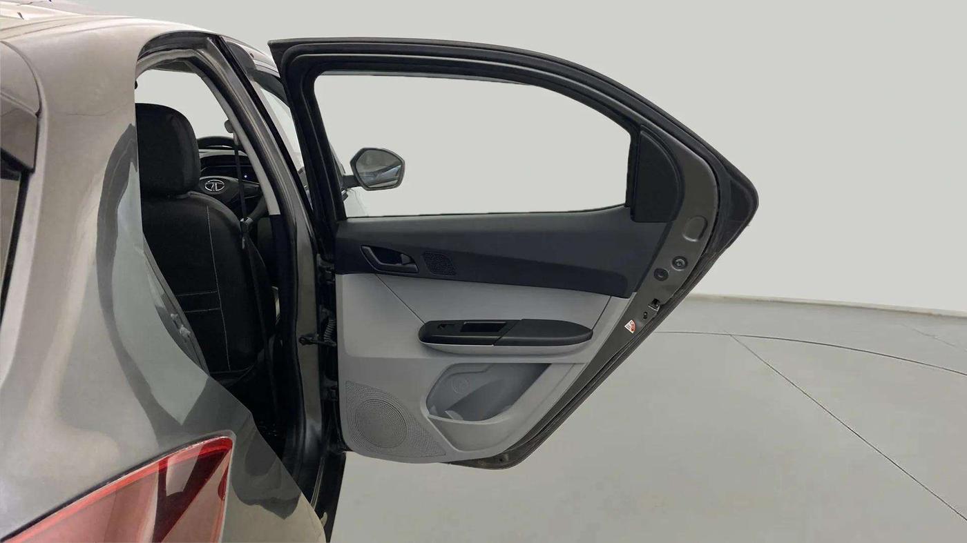 2023 Tata Tiago XM CNG, CNG, Manual, 15,455 km, RHS Rear Door