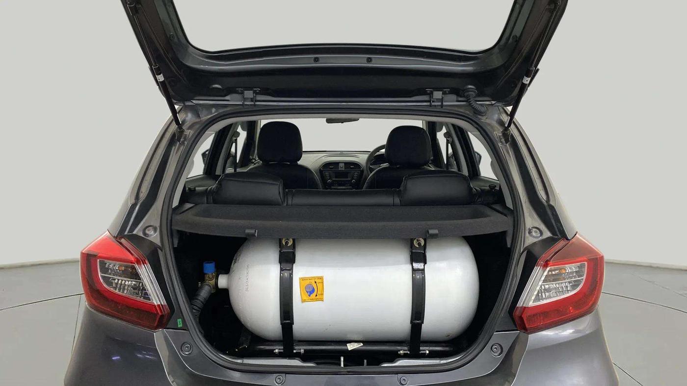2023 Tata Tiago XM CNG, CNG, Manual, 15,455 km, Boot Inside