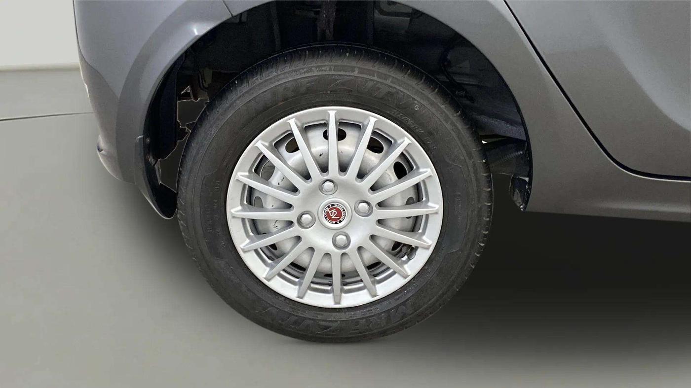 2023 Tata Tiago XM CNG, CNG, Manual, 15,455 km, Right Rear Wheel
