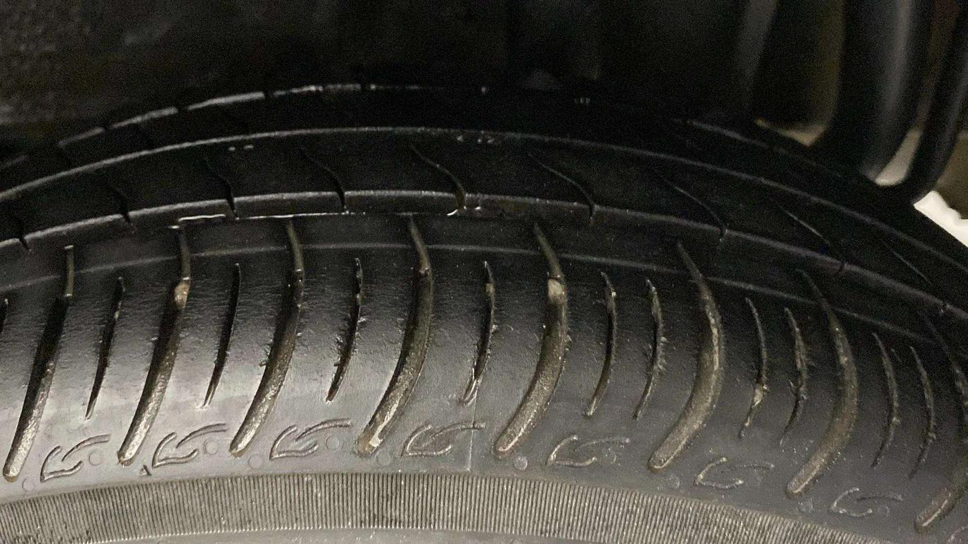 2023 Tata Tiago XM CNG, CNG, Manual, 15,455 km, Left Rear Tyre Tread