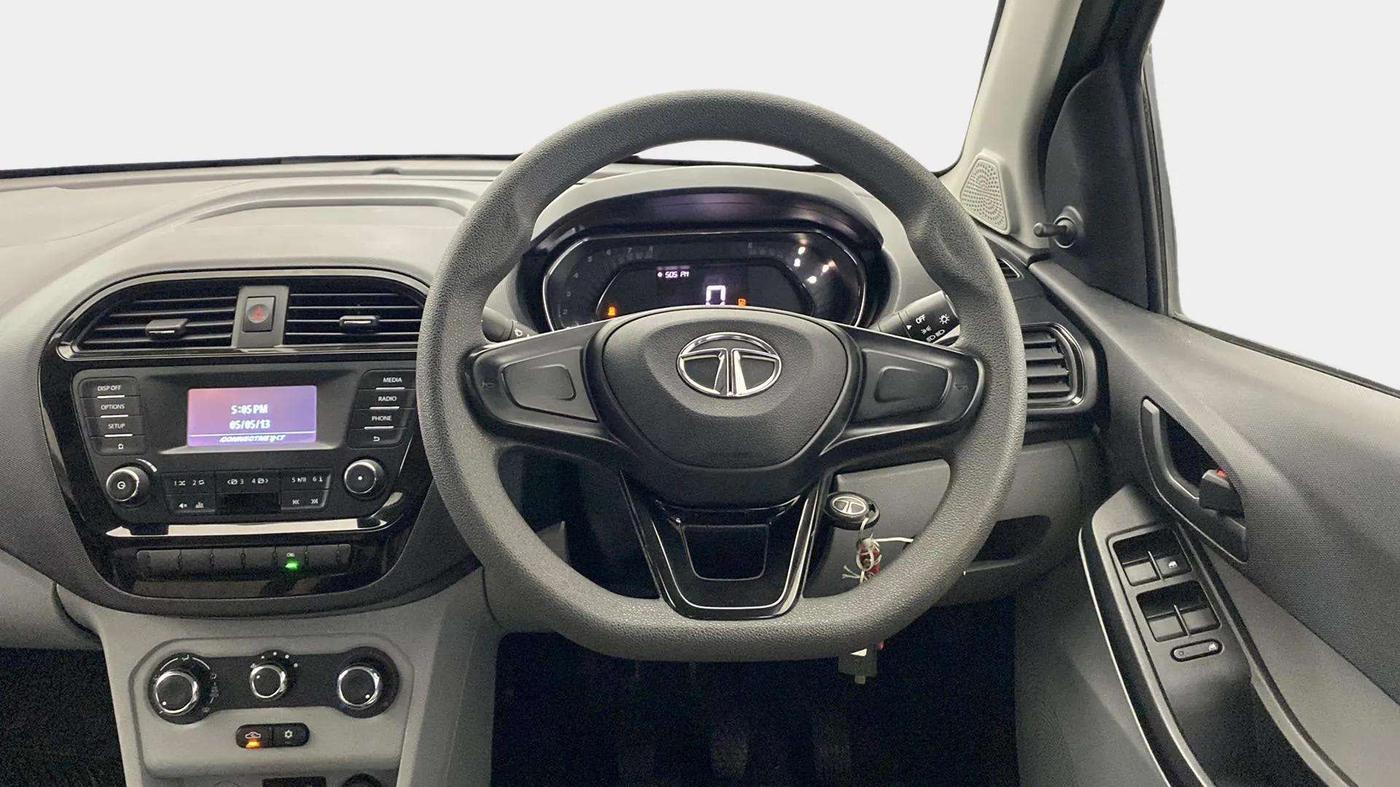 2023 Tata Tiago XM CNG, CNG, Manual, 15,455 km, Steering Wheel Close Up