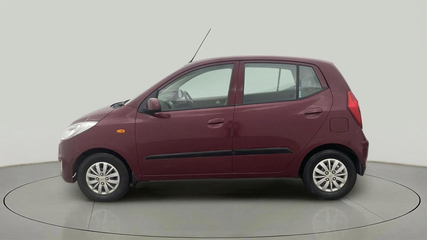 2014 Hyundai i10 SPORTZ 1.1, Petrol, Manual, 32,390 km, Left Side