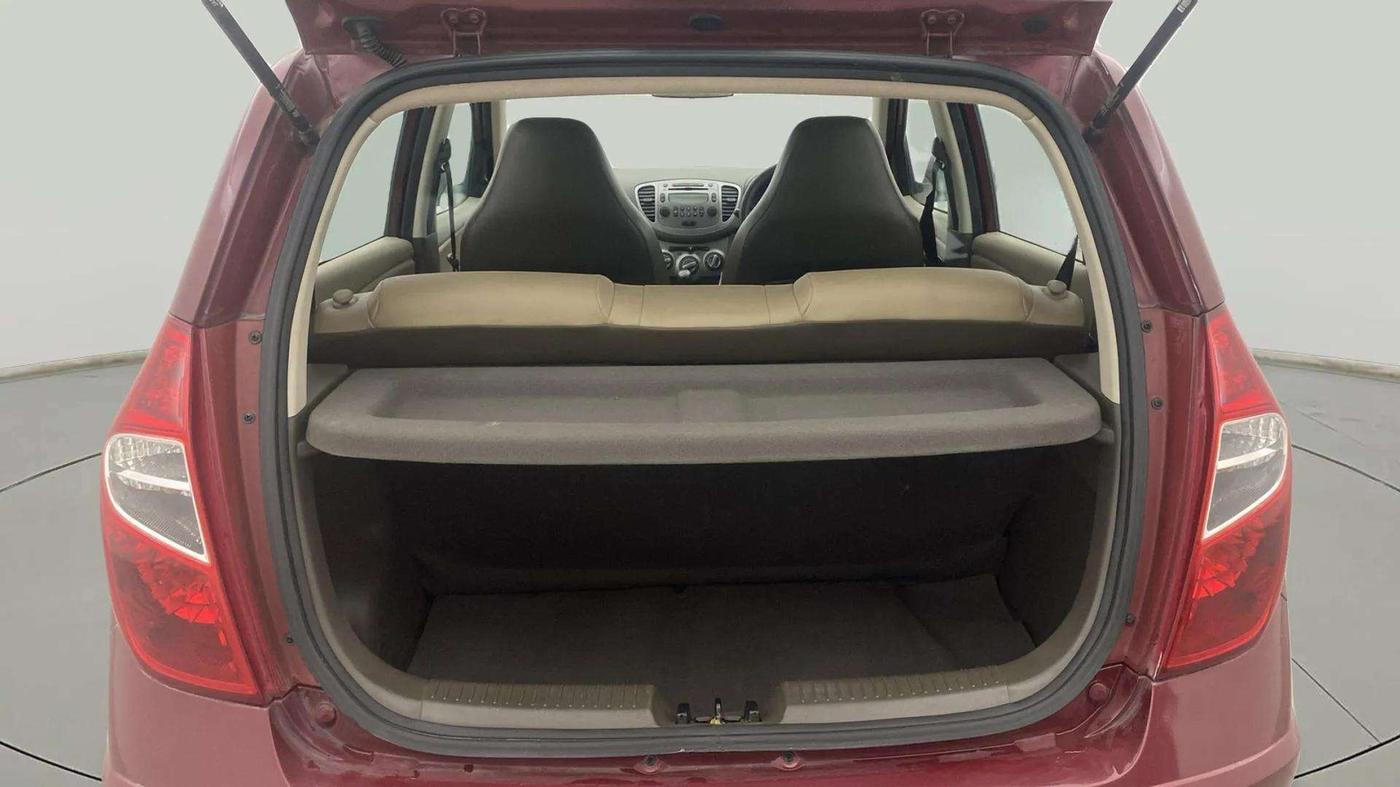 2014 Hyundai i10 SPORTZ 1.1, Petrol, Manual, 32,390 km, Boot Open Zoomed View