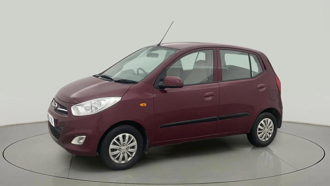 2014 Hyundai i10 SPORTZ 1.1, Petrol, Manual, 32,390 km, Left Front Diagonal