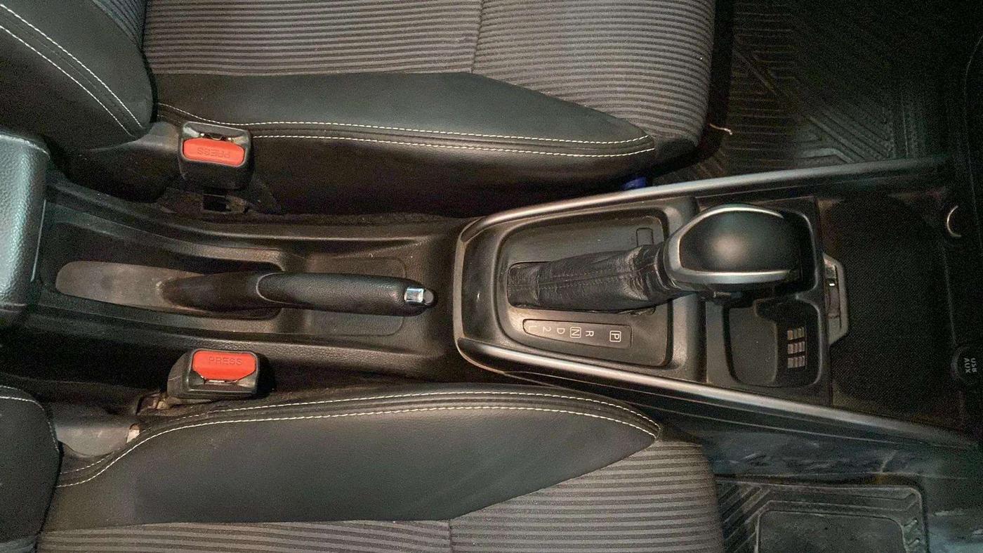 2021 Maruti XL6 ZETA AT, Petrol, Automatic, 69,703 km, Gear Lever