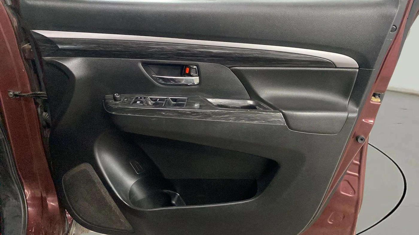 2021 Maruti XL6 ZETA AT, Petrol, Automatic, 69,703 km, Driver Side Door Panels Control