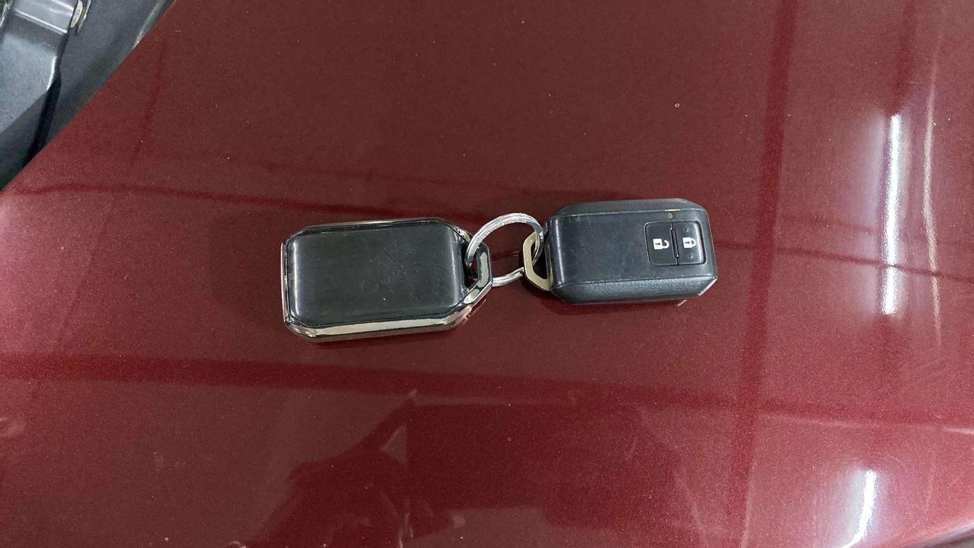 2021 Maruti XL6 ZETA AT, Petrol, Automatic, 69,703 km, Key Close Up