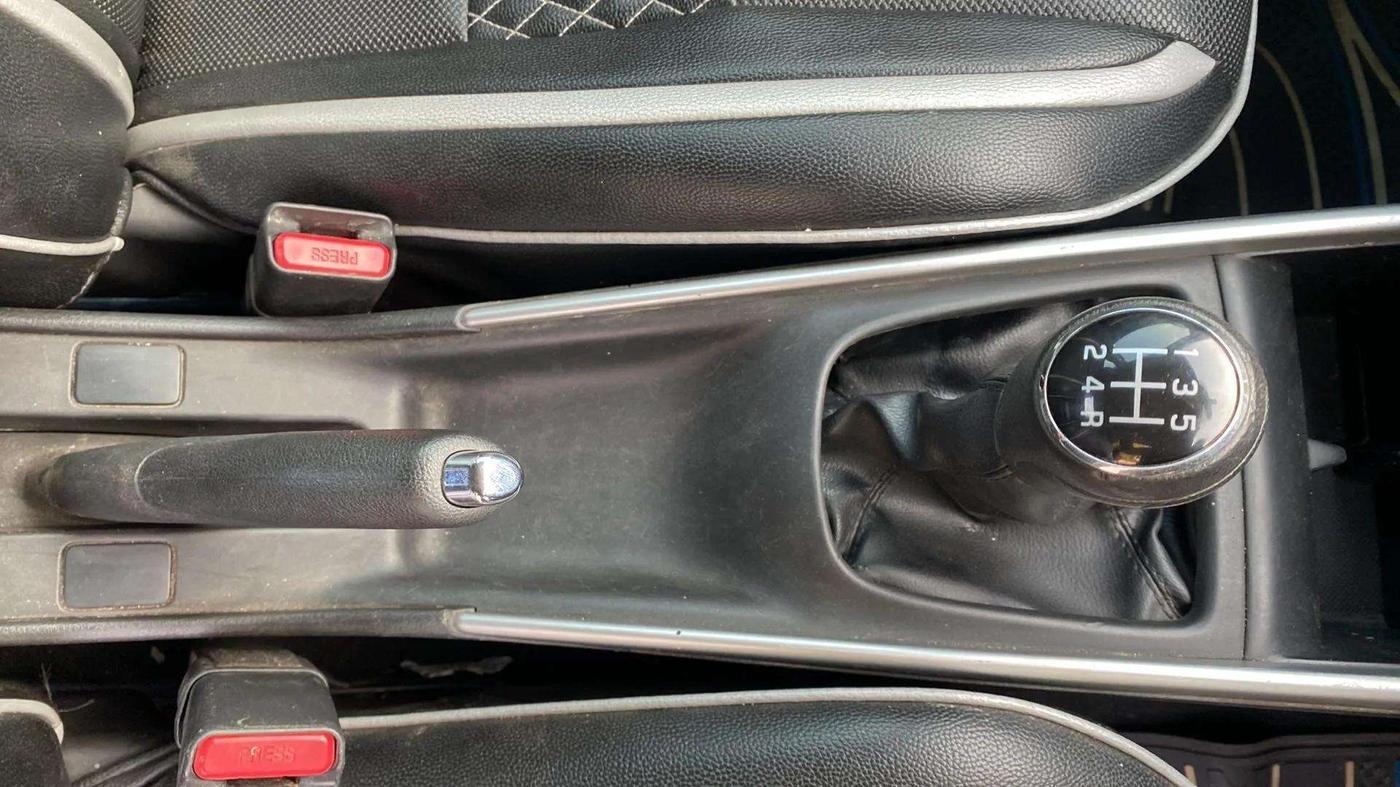 2018 Maruti Baleno ALPHA PETROL 1.2, Petrol, Manual, 47,262 km, Gear Lever