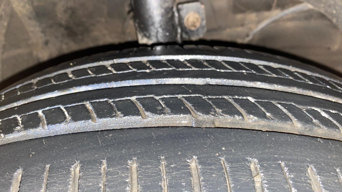 2019 Maruti Baleno DELTA PETROL 1.2, Petrol, Manual, 31,705 km, Right Front Tyre Tread