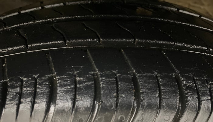 2020 Maruti S PRESSO VXI PLUS AMT, Petrol, Automatic, 27,671 km, Left Front Tyre Tread