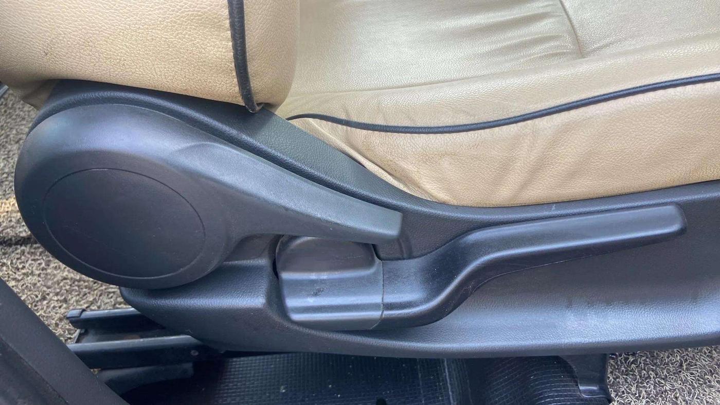 2019 Honda Amaze 1.2L I-VTEC V, Petrol, Manual, 47,907 km, Driver Side Adjustment Panel