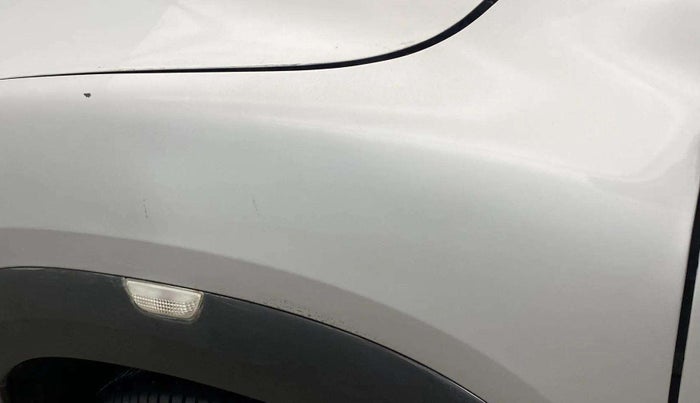 2018 Renault Kwid RXT 1.0 AMT (O), Petrol, Automatic, 62,414 km, Left fender - Slightly dented