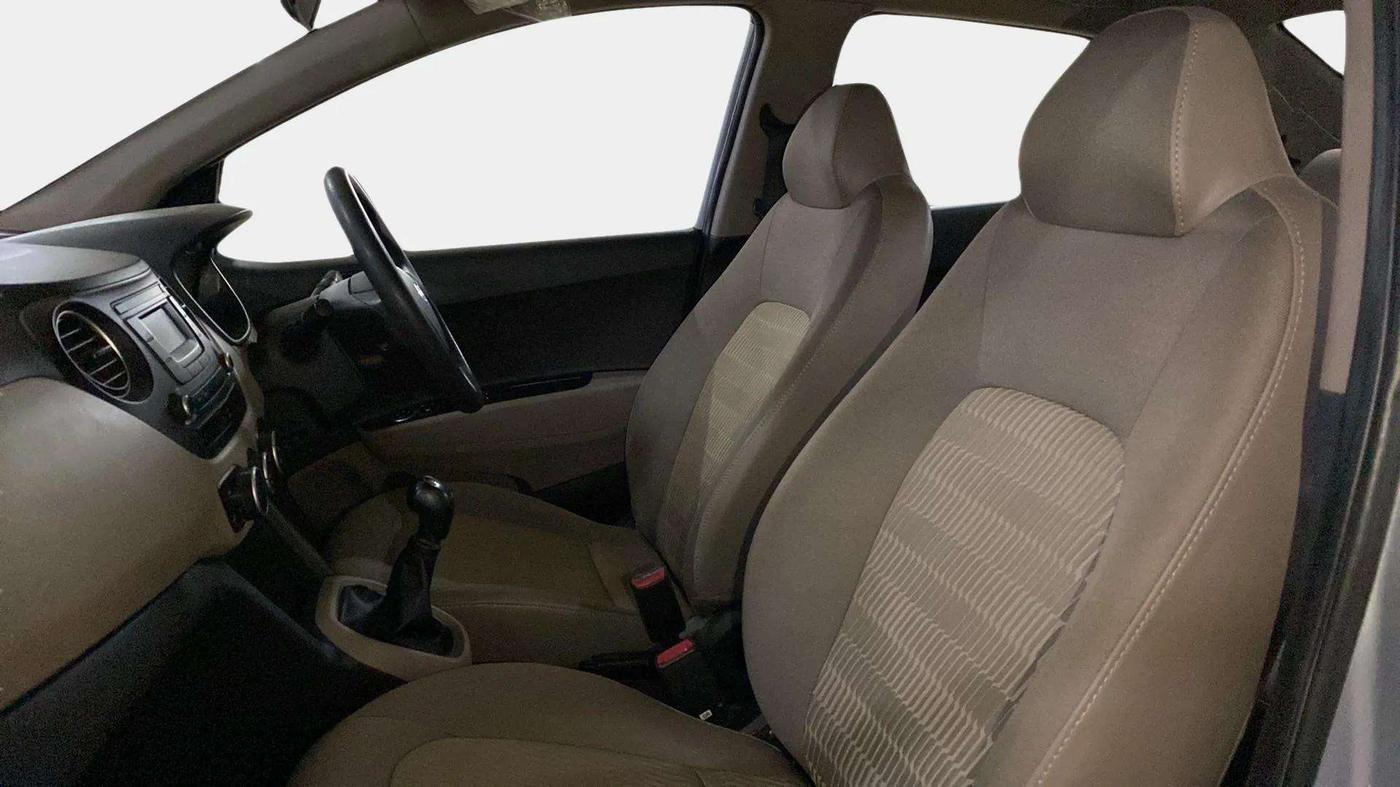 2019 Hyundai Xcent S 1.2, Petrol, Manual, 39,503 km, Right Side Front Door Cabin
