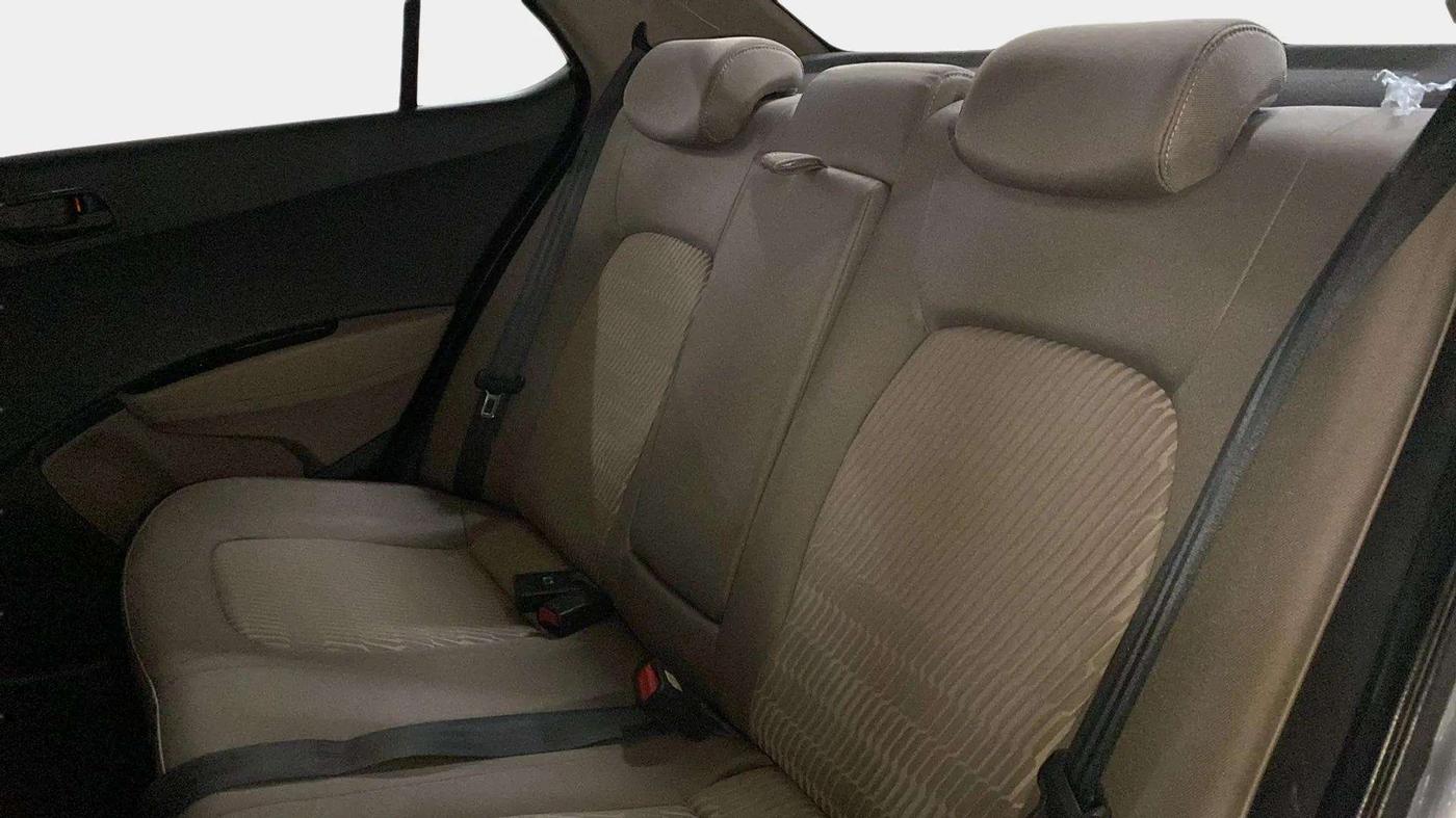 2019 Hyundai Xcent S 1.2, Petrol, Manual, 39,503 km, Right Side Rear Door Cabin