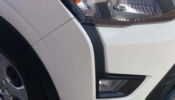 2023 Mahindra XUV300 W6 1.2 PETROL, Petrol, Manual, 15,882 km, Front bumper - Minor scratches