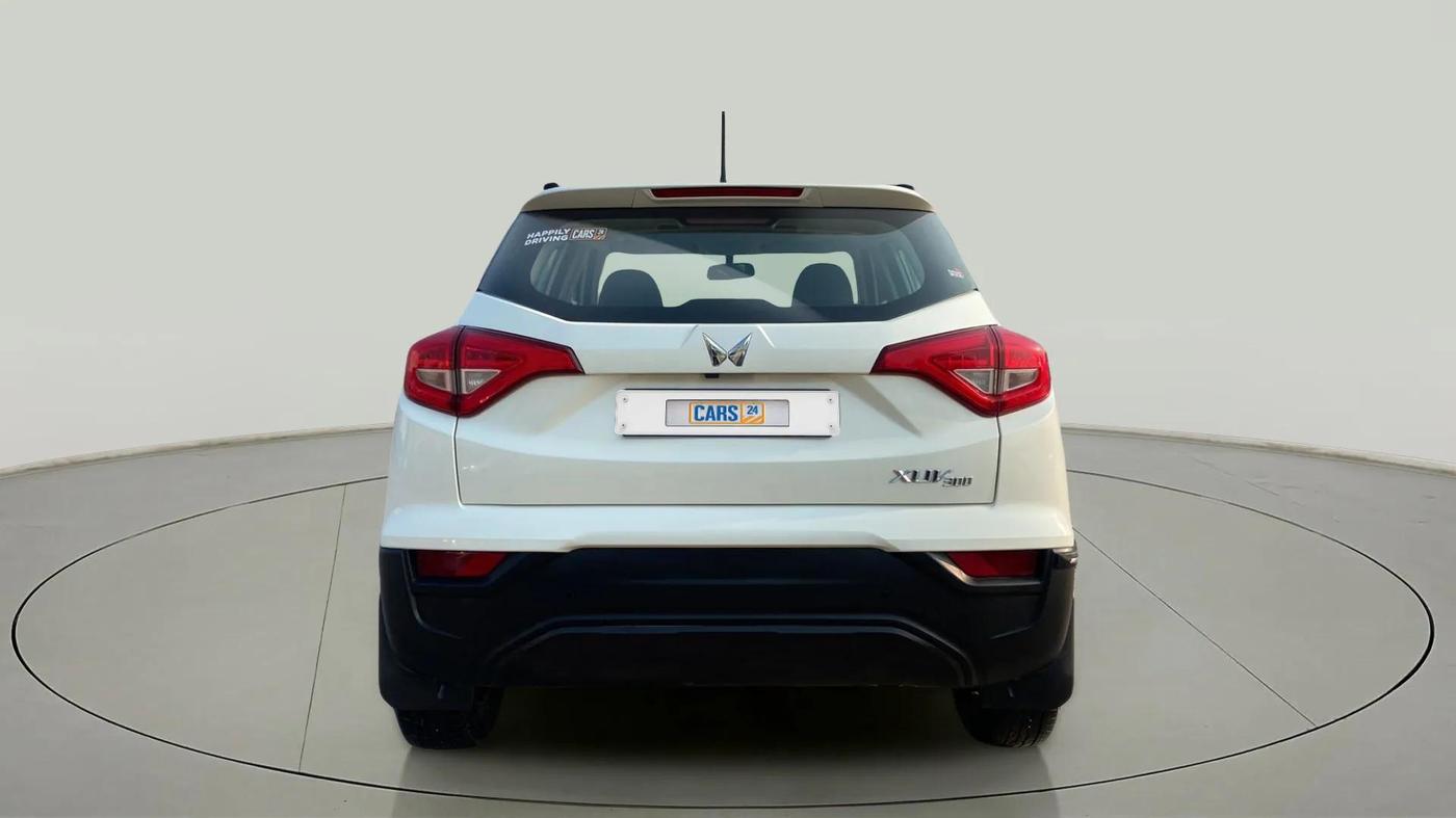 2023 Mahindra XUV300 W6 1.2 PETROL, Petrol, Manual, 16,059 km, Back/Rear
