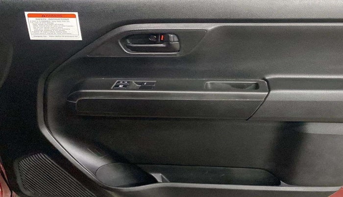 2023 Maruti New Wagon-R LXI CNG 1.0, CNG, Manual, 9,098 km, Driver Side Door Panels Control
