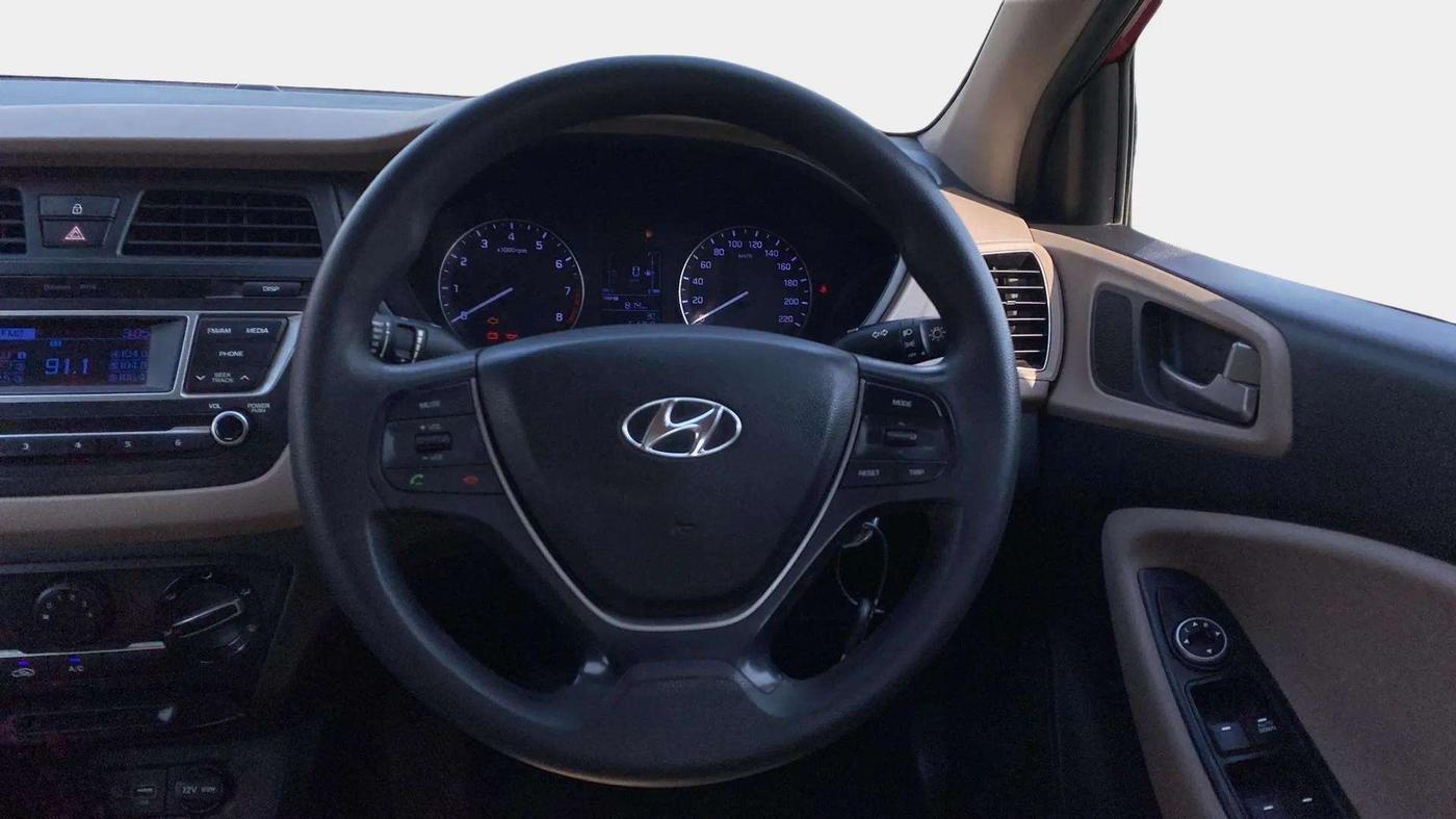 2015 Hyundai Elite i20 MAGNA 1.2, Petrol, Manual, 61,326 km, Steering Wheel Close Up