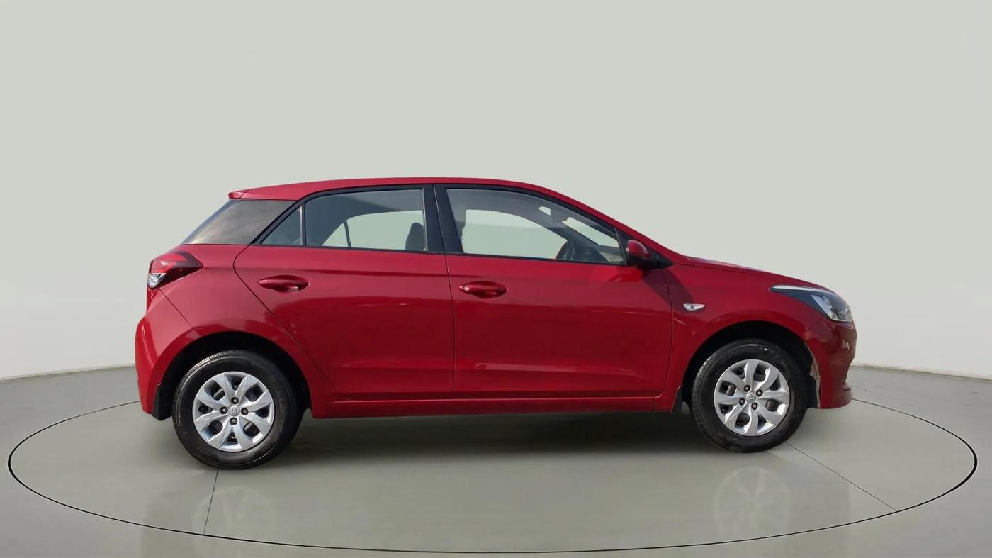 2015 Hyundai Elite i20 MAGNA 1.2, Petrol, Manual, 61,326 km, Right Side View