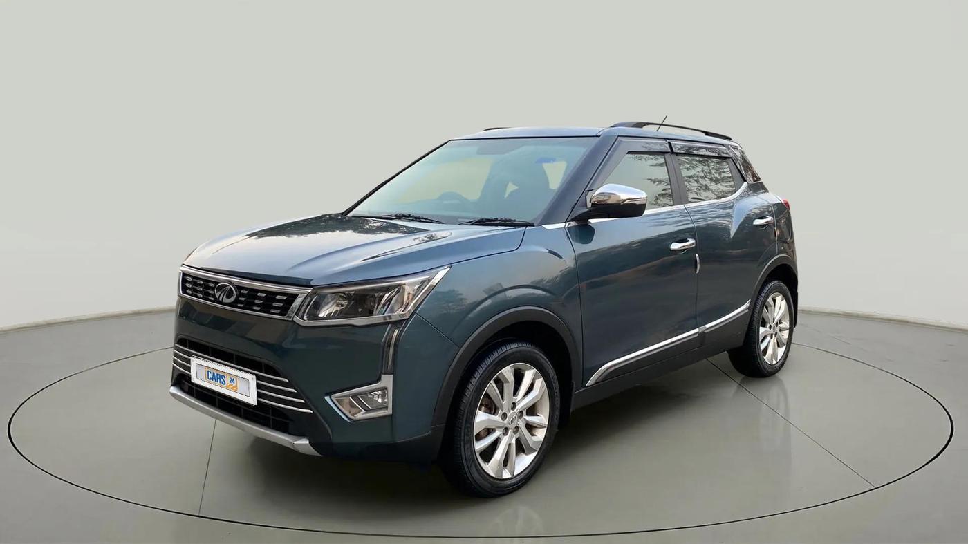2021 Mahindra XUV300 W8 1.2 PETROL, Petrol, Manual, 21,540 km, Left Front Diagonal