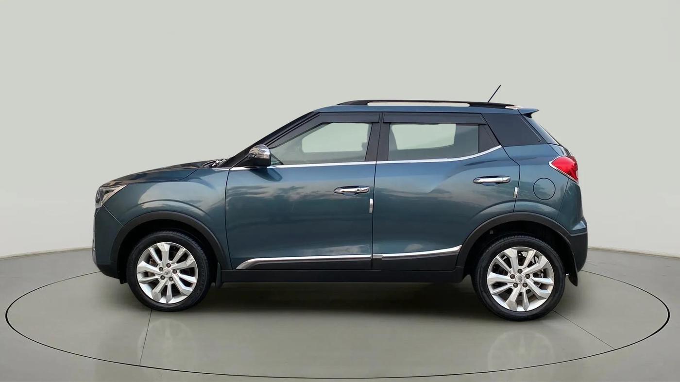 2021 Mahindra XUV300 W8 1.2 PETROL, Petrol, Manual, 21,540 km, Left Side