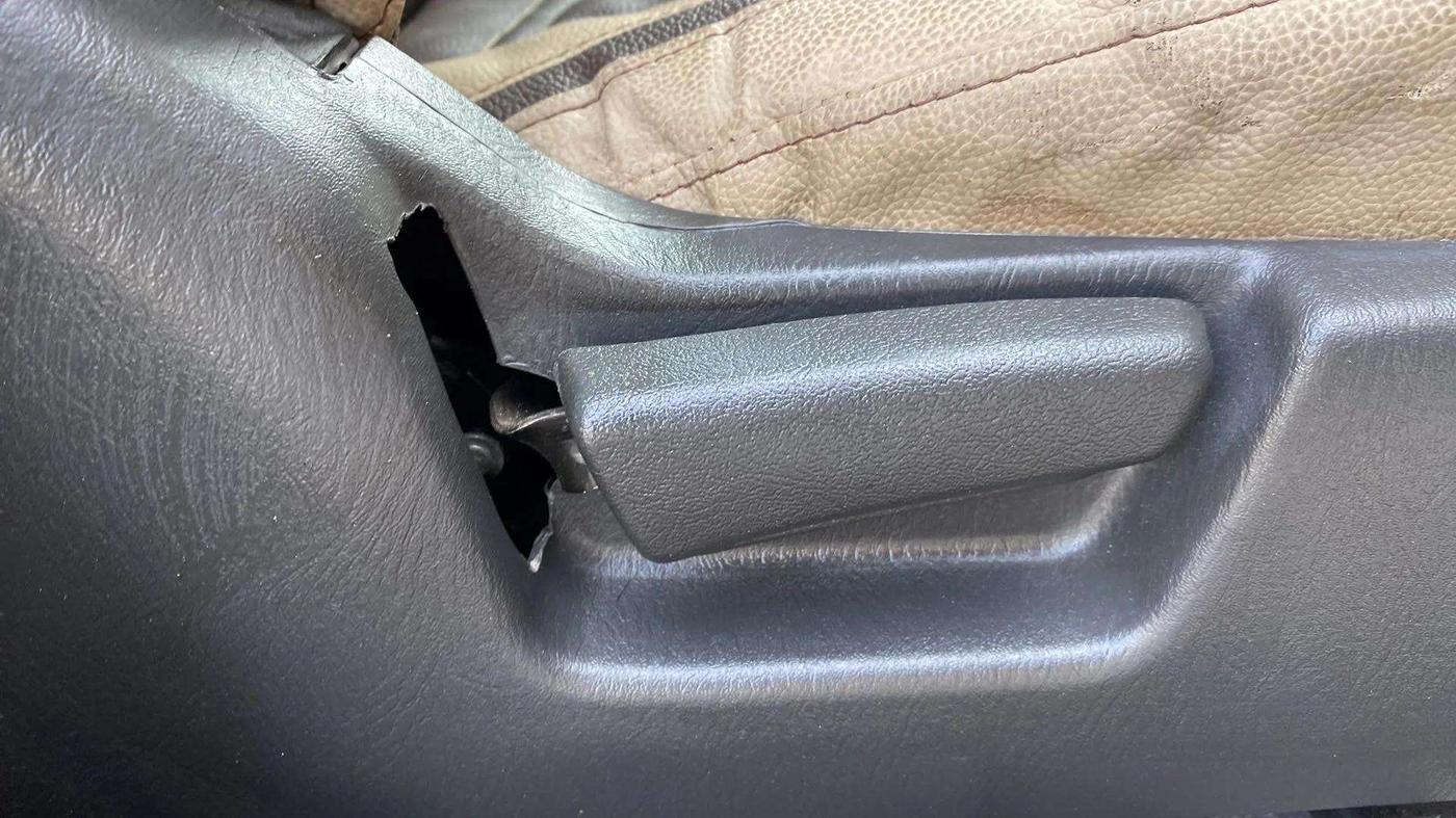 2017 Maruti Alto K10 VXI, Petrol, Manual, 12,738 km, Driver Side Adjustment Panel