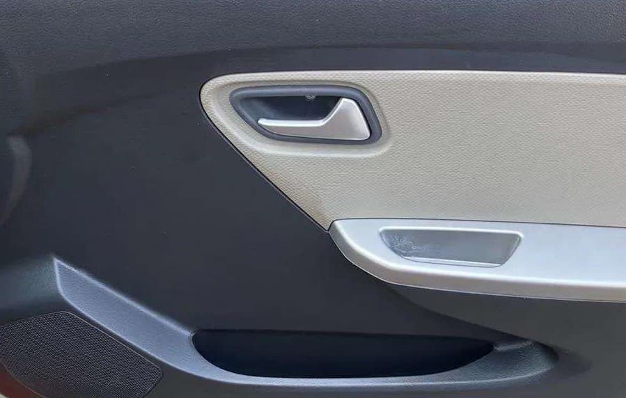 2017 Maruti Alto K10 VXI, Petrol, Manual, 12,738 km, Driver Side Door Panels Control