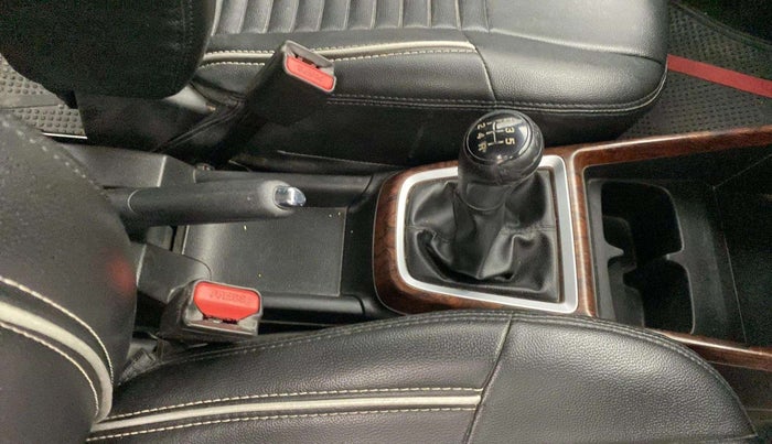 2018 Maruti Swift ZXI PLUS, Petrol, Manual, 41,206 km, Gear Lever