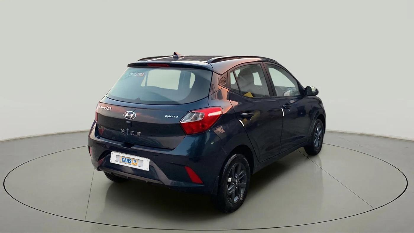 2022 Hyundai GRAND I10 NIOS SPORTZ 1.2 KAPPA VTVT CNG, CNG, Manual, 16,595 km, Right Back Diagonal