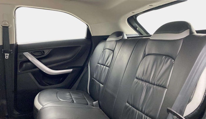 2022 Tata NEXON XM PETROL, Petrol, Manual, 32,082 km, Right Side Rear Door Cabin