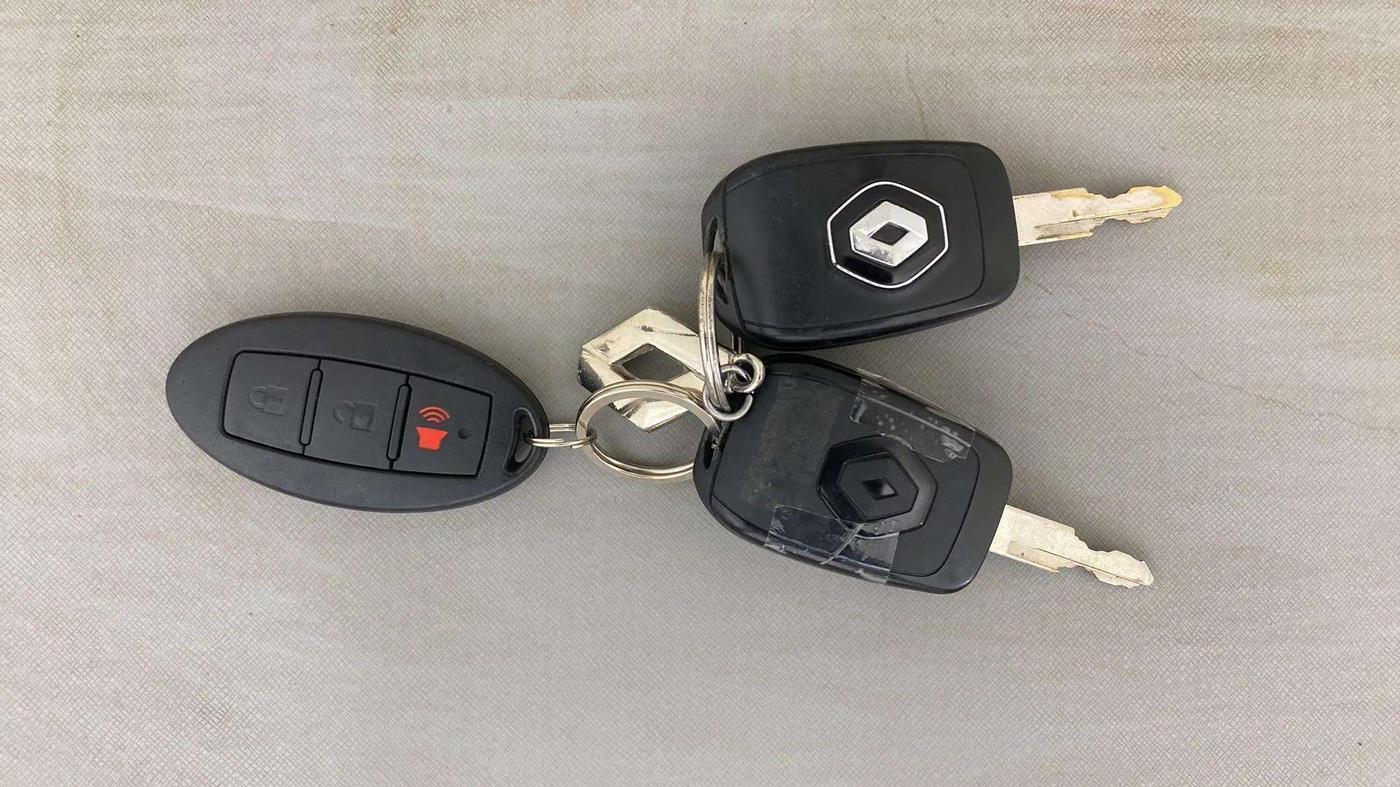 2021 Renault Kwid RXT 1.0 AMT (O), Petrol, Automatic, 63,757 km, Key Close Up