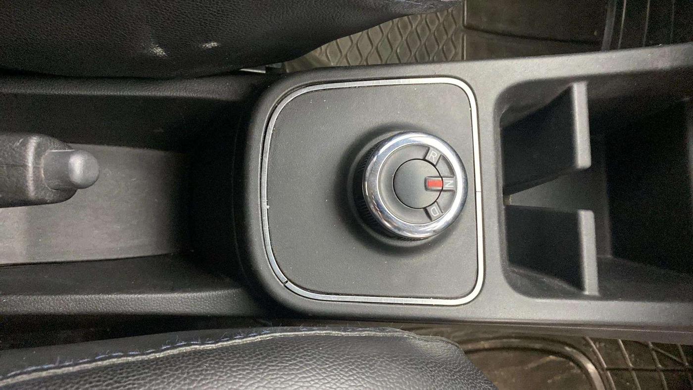 2021 Renault Kwid RXT 1.0 AMT (O), Petrol, Automatic, 63,757 km, Gear Lever