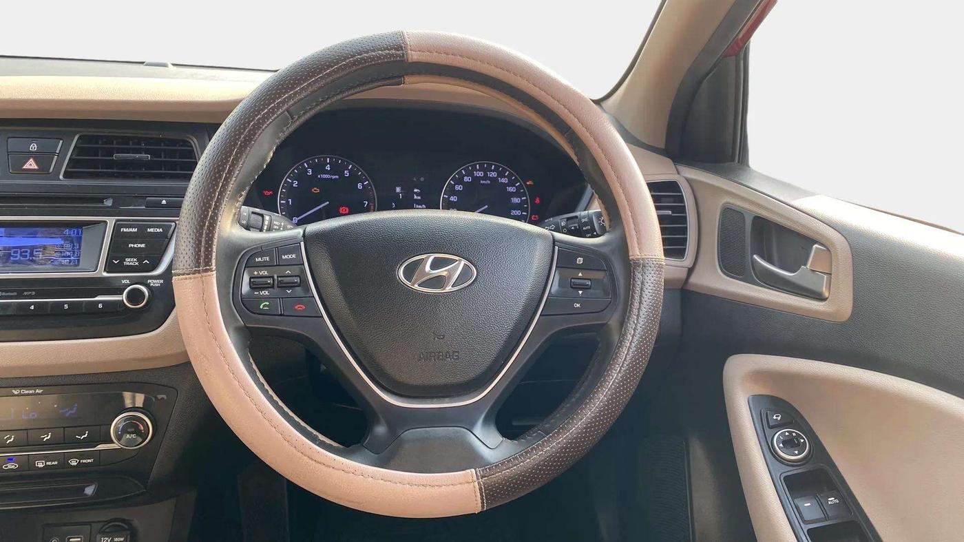 2015 Hyundai Elite i20 ASTA 1.2, Petrol, Manual, 14,016 km, Steering Wheel Close Up