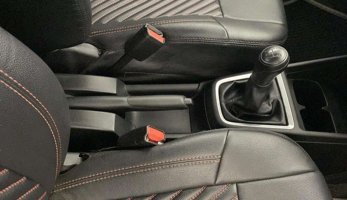 2019 Maruti Swift LXI, Petrol, Manual, 11,207 km, Gear Lever