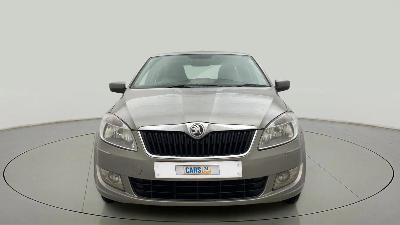 2013 Skoda Rapid AMBITION 1.6 MPI MT PLUS, Petrol, Manual, 81,711 km, Front