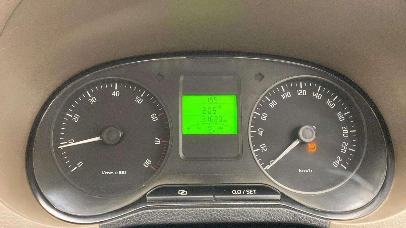 2013 Skoda Rapid AMBITION 1.6 MPI MT PLUS, Petrol, Manual, 81,711 km, Odometer Image