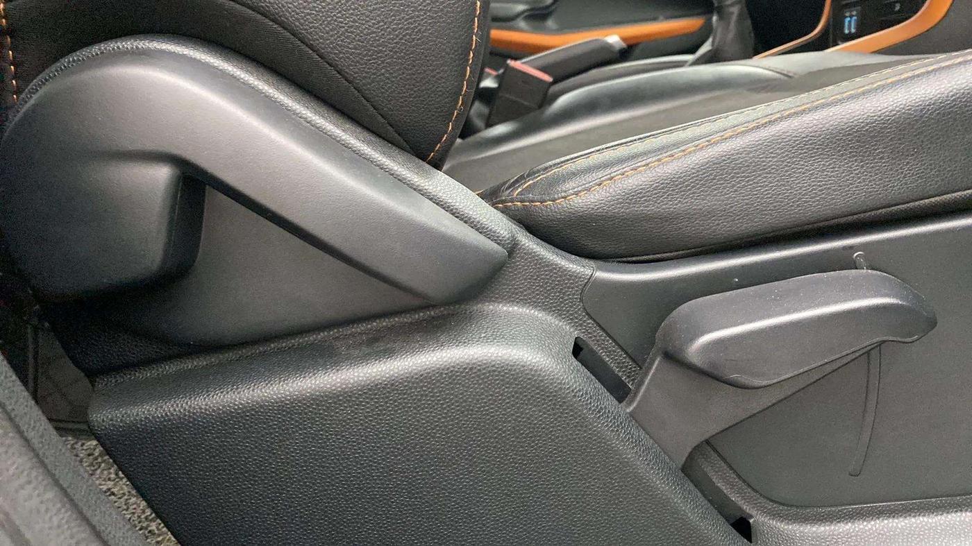 2020 Ford Ecosport TITANIUM 1.5L SPORTS(SUNROOF) DIESEL, Diesel, Manual, 42,071 km, Driver Side Adjustment Panel
