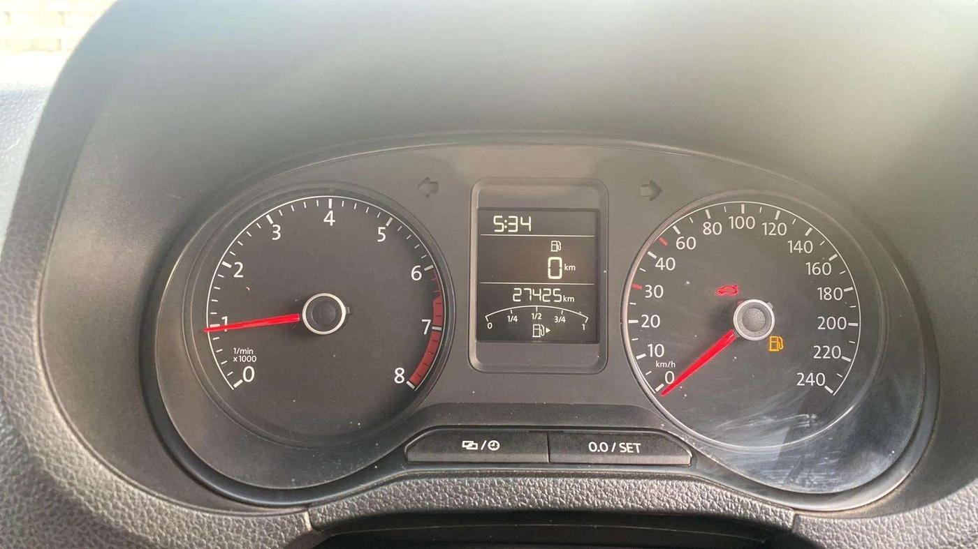 2022 Volkswagen Polo COMFORTLINE 1.0L TSI, Petrol, Manual, 27,838 km, Odometer Image